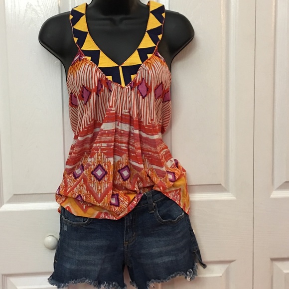 Like New VS MODA top - Picture 3 of 4